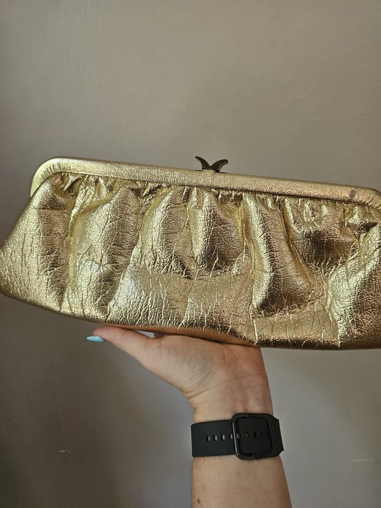 Vintage Gold Metallic Ruched Women's Clutch - Picture 3 of 11
